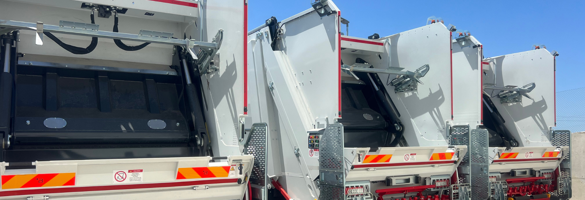 camiones recolectores de residuos foto